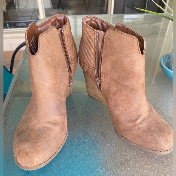 Carlos Santana 3” Wedge Suede Booties - Picture 1 of 4